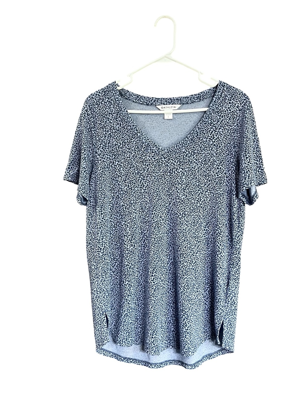 Casual V-Neck Leopard Print Tee - Athleta